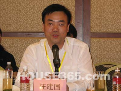 五星电器负责人汪建国发言