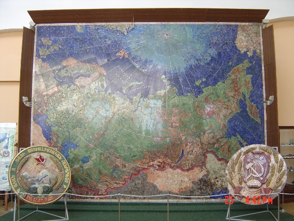 涅瓦河静静流淌_第2页