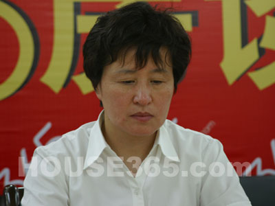 南京市房产管理局产权市场管理处管理科科长方雪琴